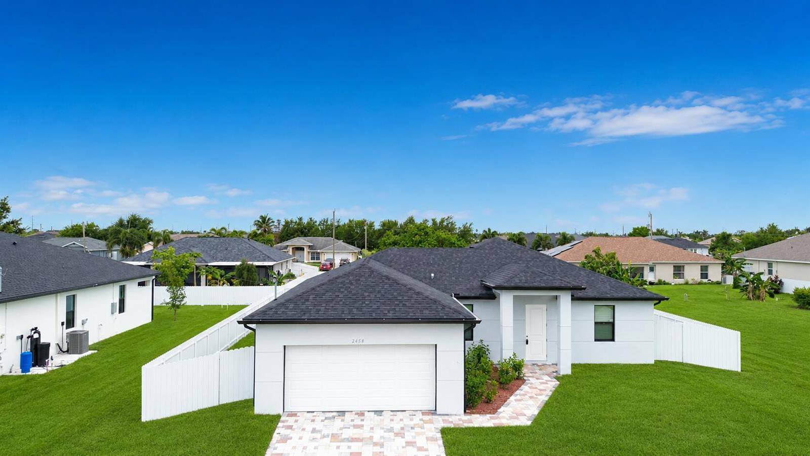 2458 NW 9th TerCape Coral - picture