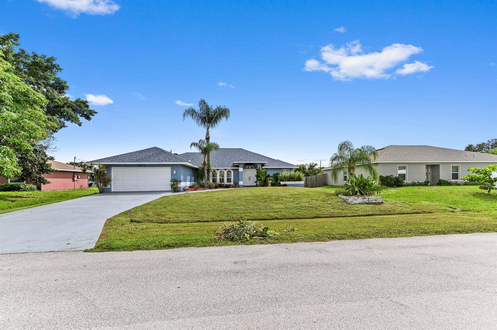 1014 SW CanaryPort St. Lucie - picture