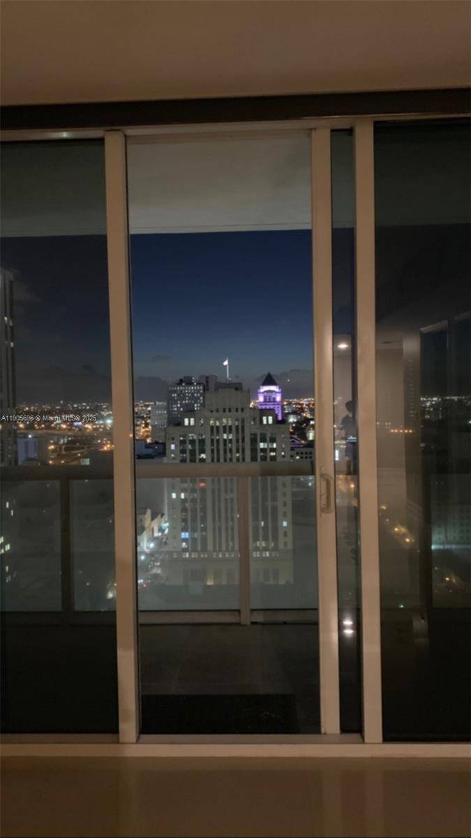 50 Biscayne BlvdMiami - Condo/Co-Op/Annual,Condo condo unit 2507 - picture