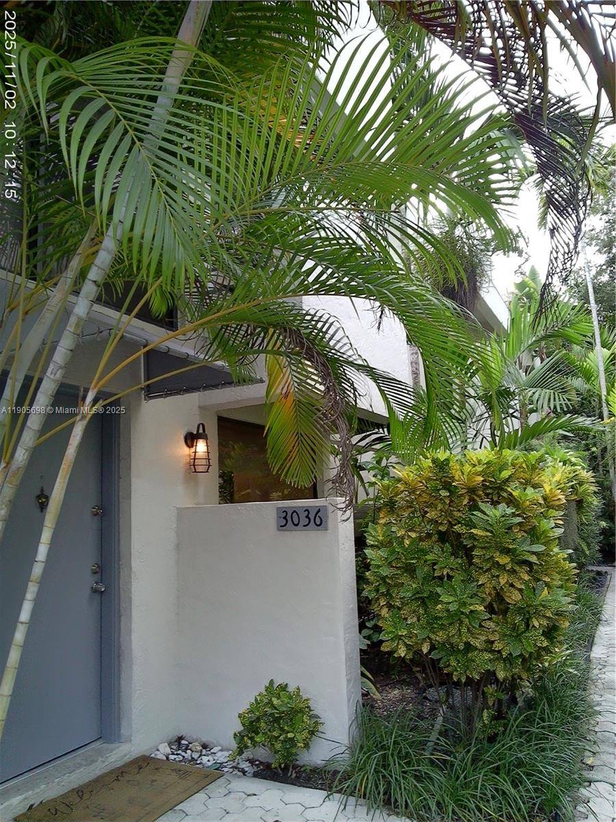 3036 SW 27th AveMiami - Townhouse condo unit 5 - picture
