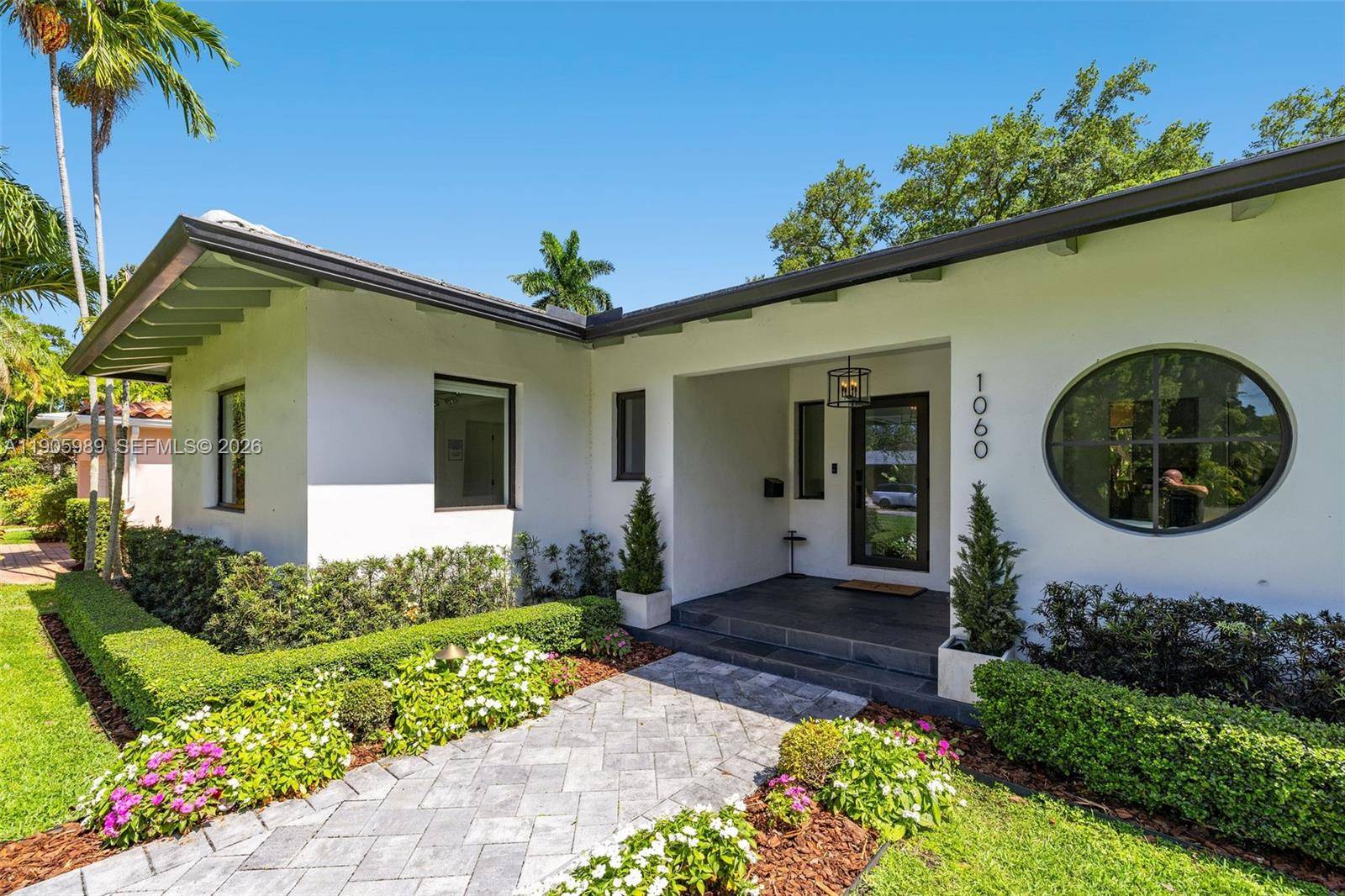 1060 NE 95th StMiami Shores - picture