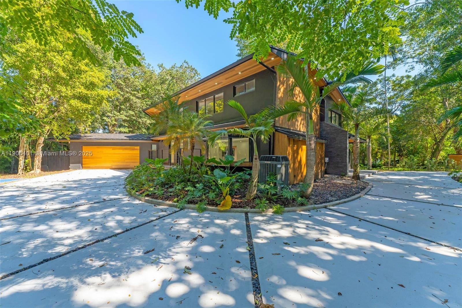 6525 SW 133rd DrPinecrest - picture