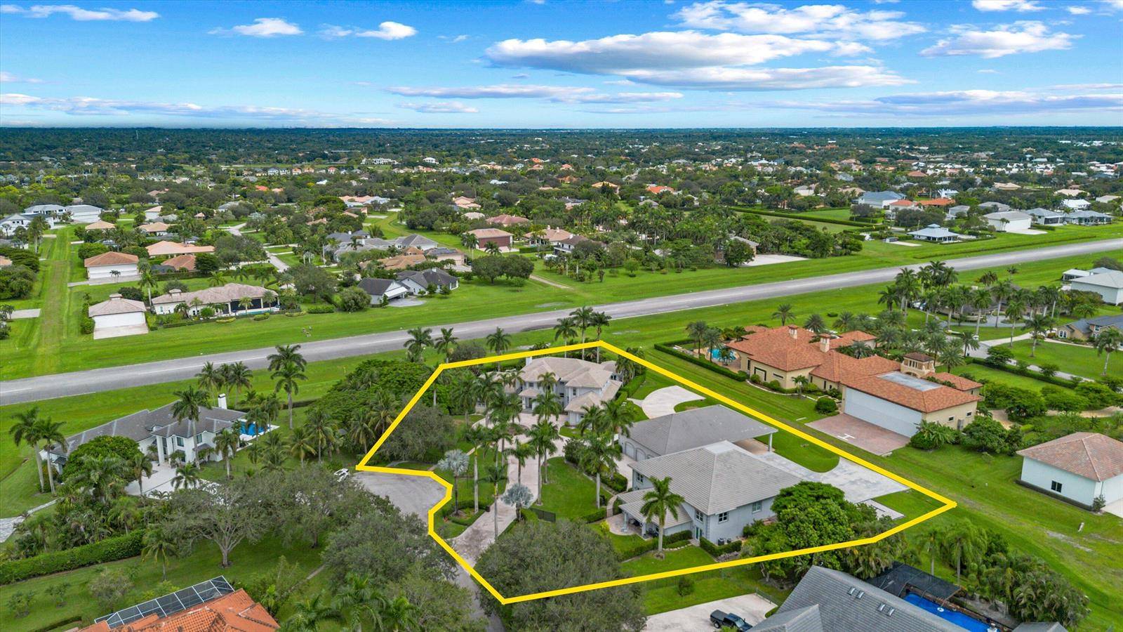 15850 BrittenWellington - picture
