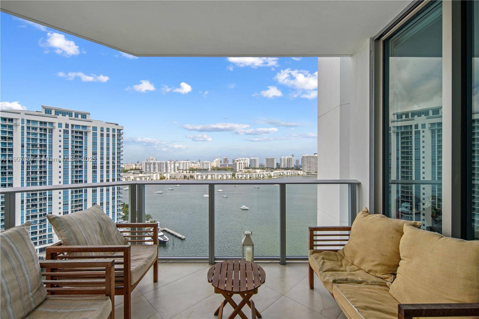 17111 Biscayne BlvdNorth Miami Beach - Condo 5+ Stories,Condo condo unit 1805 - picture