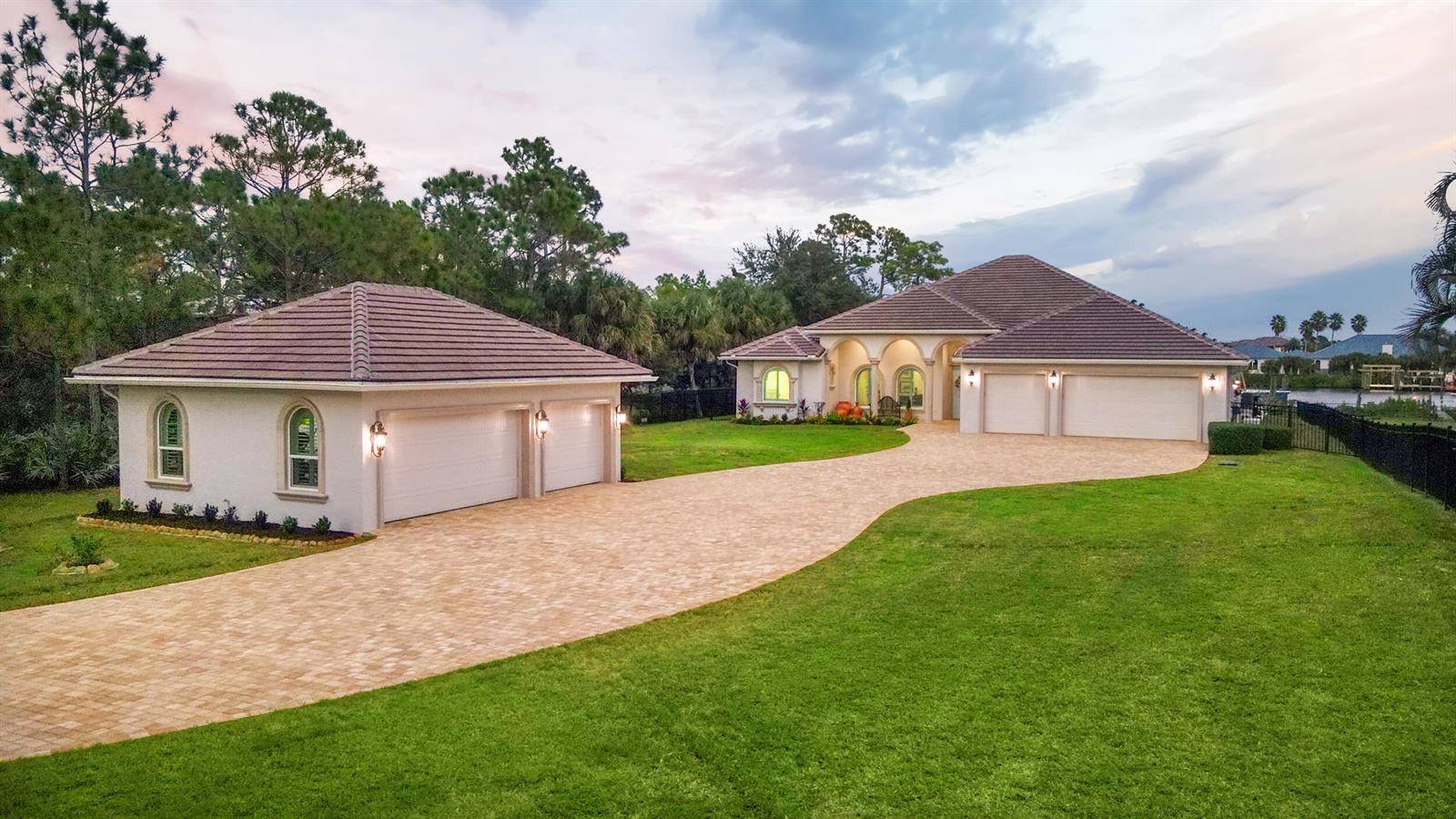 2821 SE North LookoutPort St. Lucie - picture