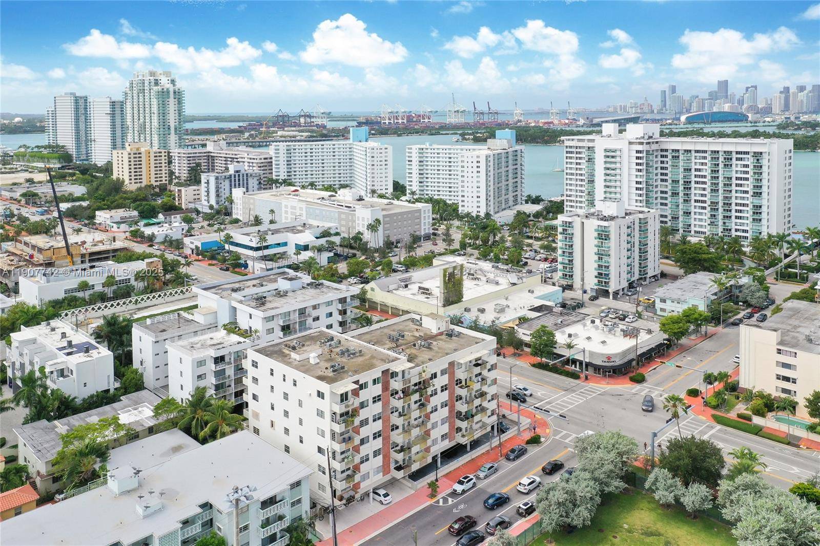 1130 11th StMiami Beach - Condo 5+ Stories,Condo condo unit 4J - picture