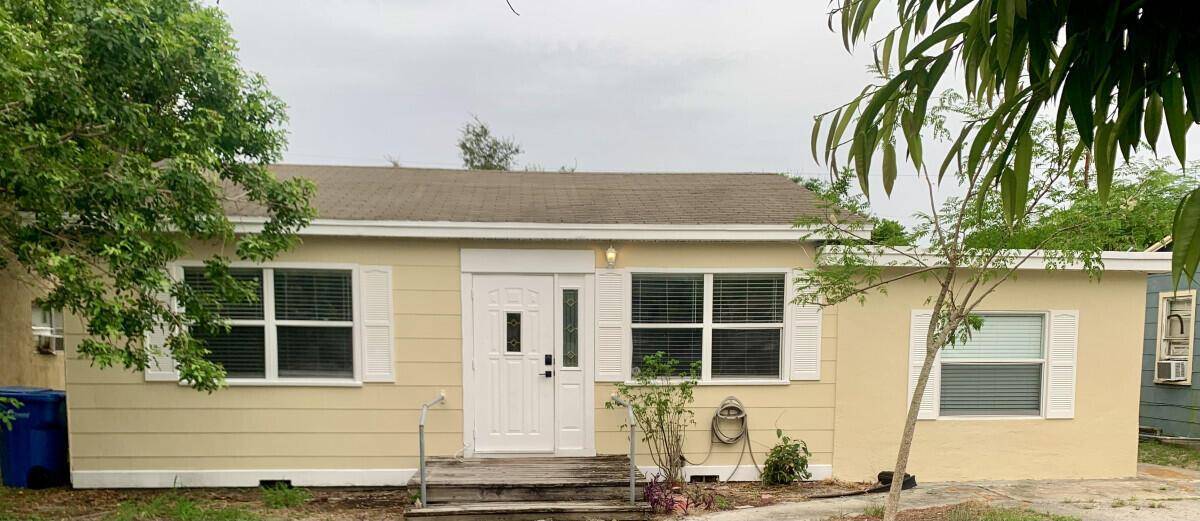 708 S BroadwayLantana - picture