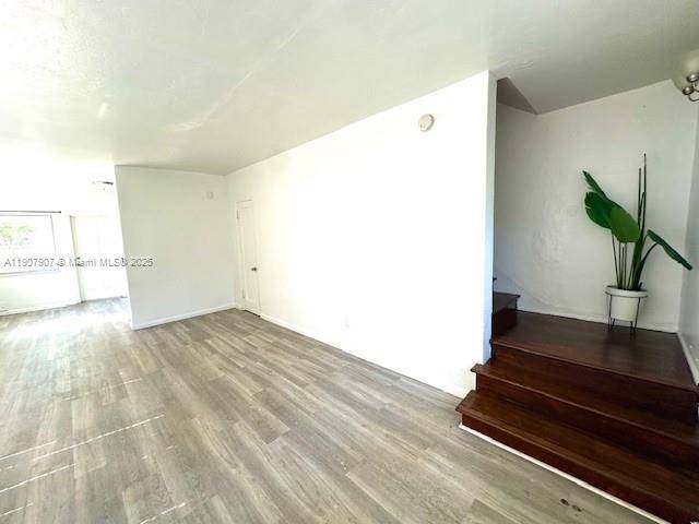 821 W 39th StMiami Beach - Apartments-Annual,Apartment condo unit 1 - picture