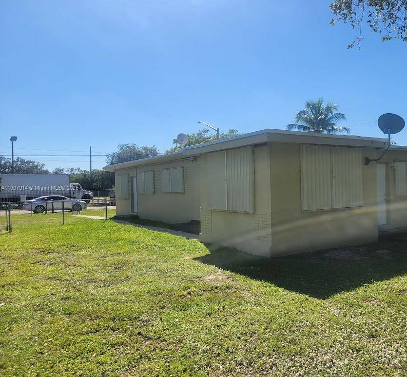 751 NW 96th StMiami - picture