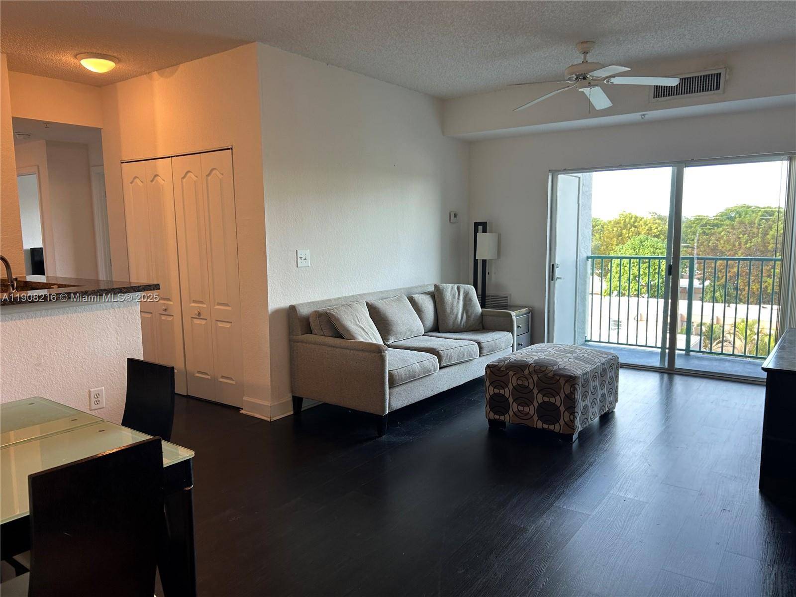 6001 SW 70th StSouth Miami - Condo/Co-Op/Annual,Condo condo unit 551 - picture
