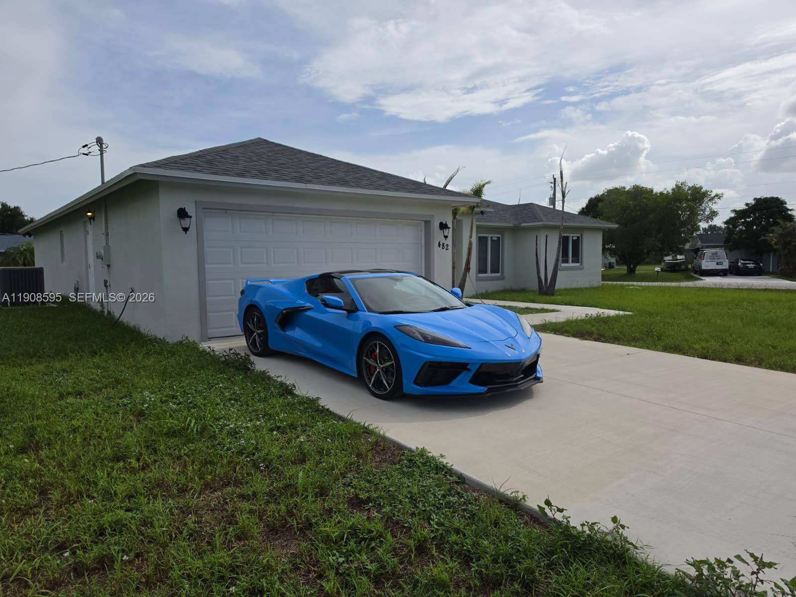 482 NW Marion AvePort St. Lucie - picture