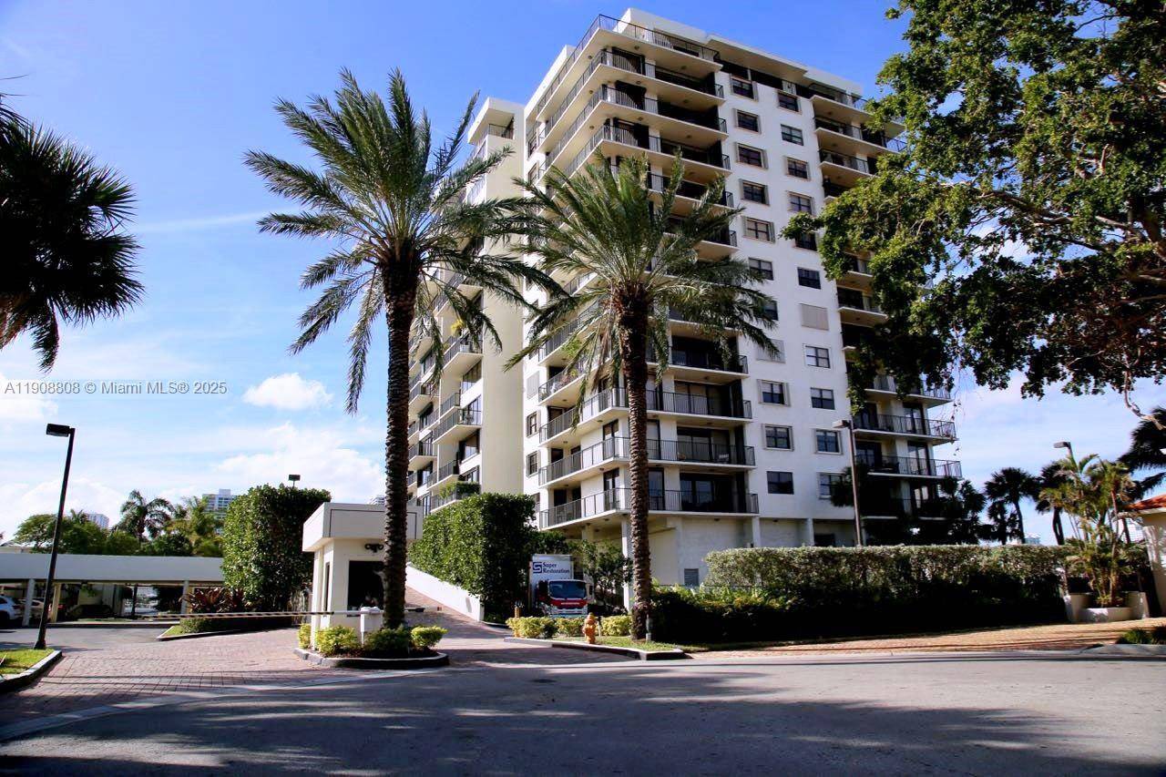 801 N Venetian DrMiami - Condo 5+ Stories,Condo condo unit 1106 - picture
