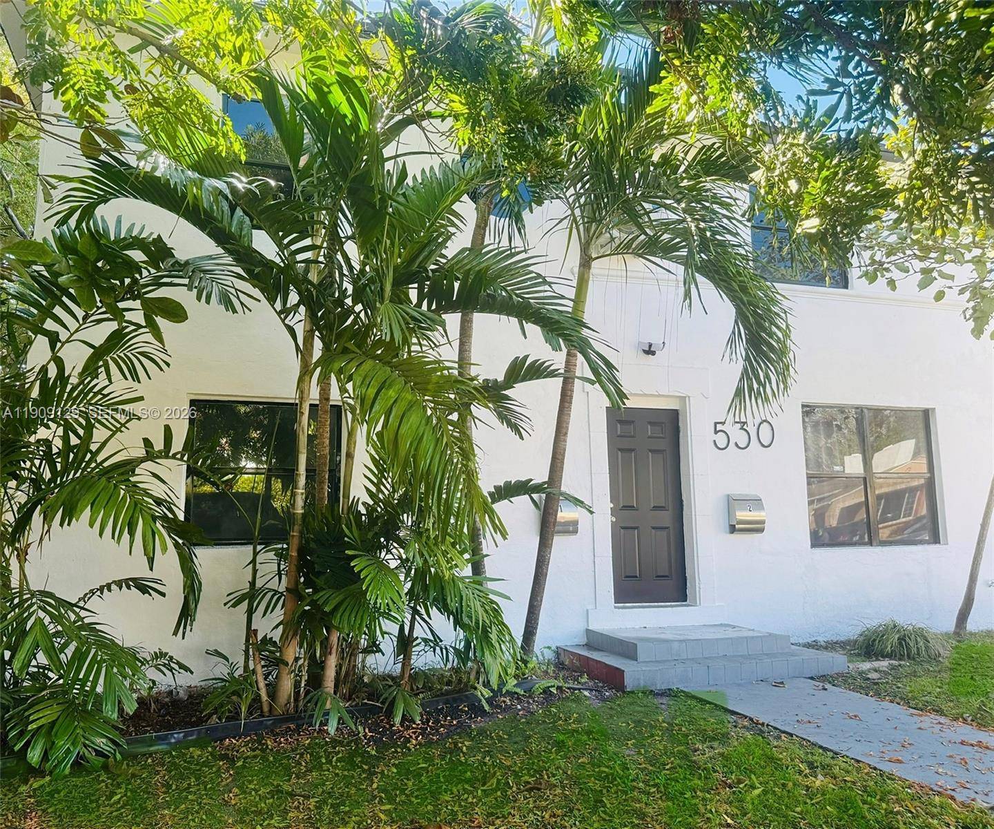 530 NE 71st StMiami - picture