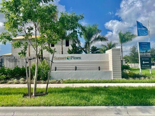 15929 SW 2nd PlPembroke Pines - picture