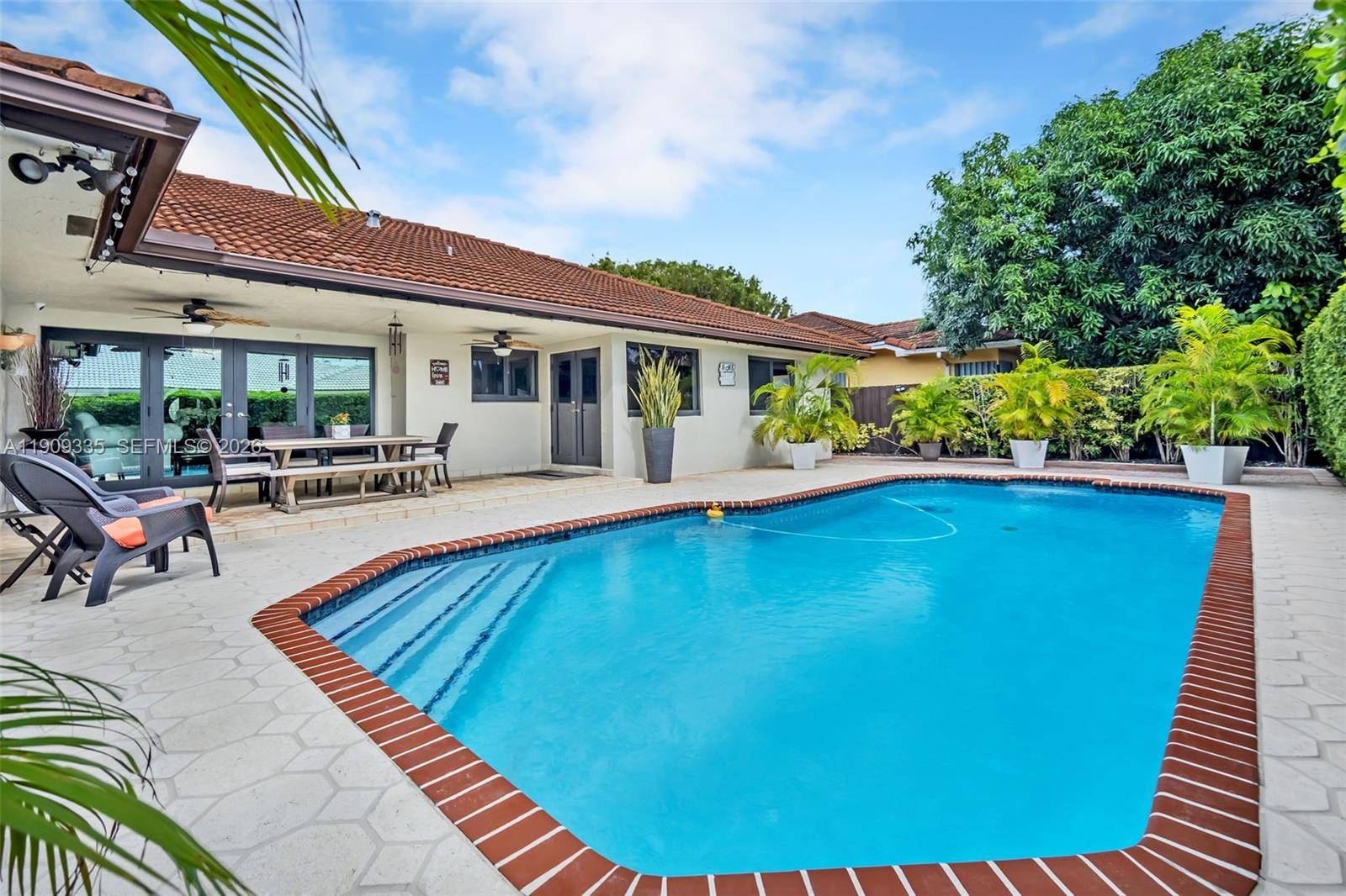 15462 SW 115th StMiami - picture