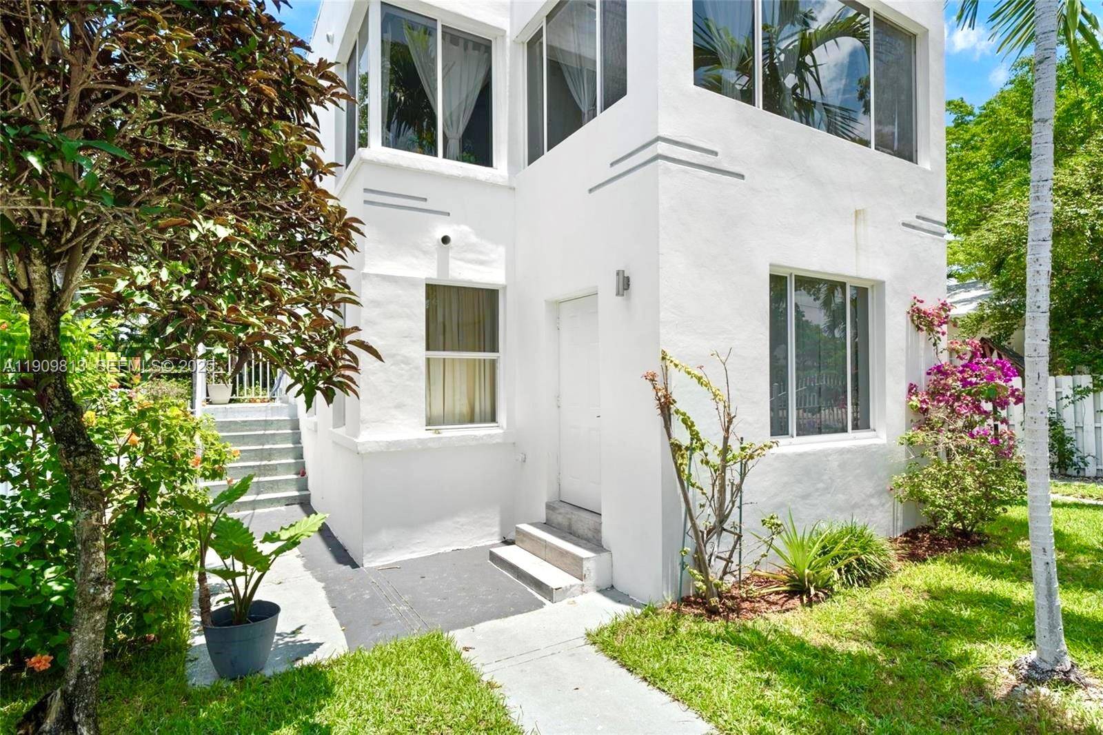 555 NE 70th StMiami - picture