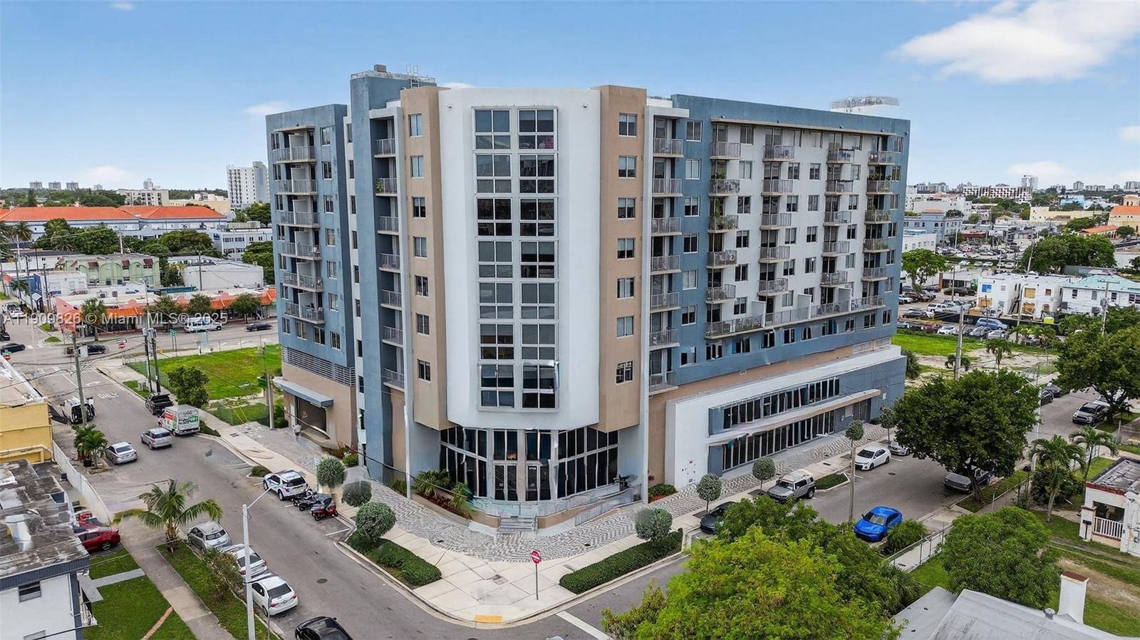 1110 NW 1 STMiami - CENTRALIS RESENCES condo unit 502 - picture