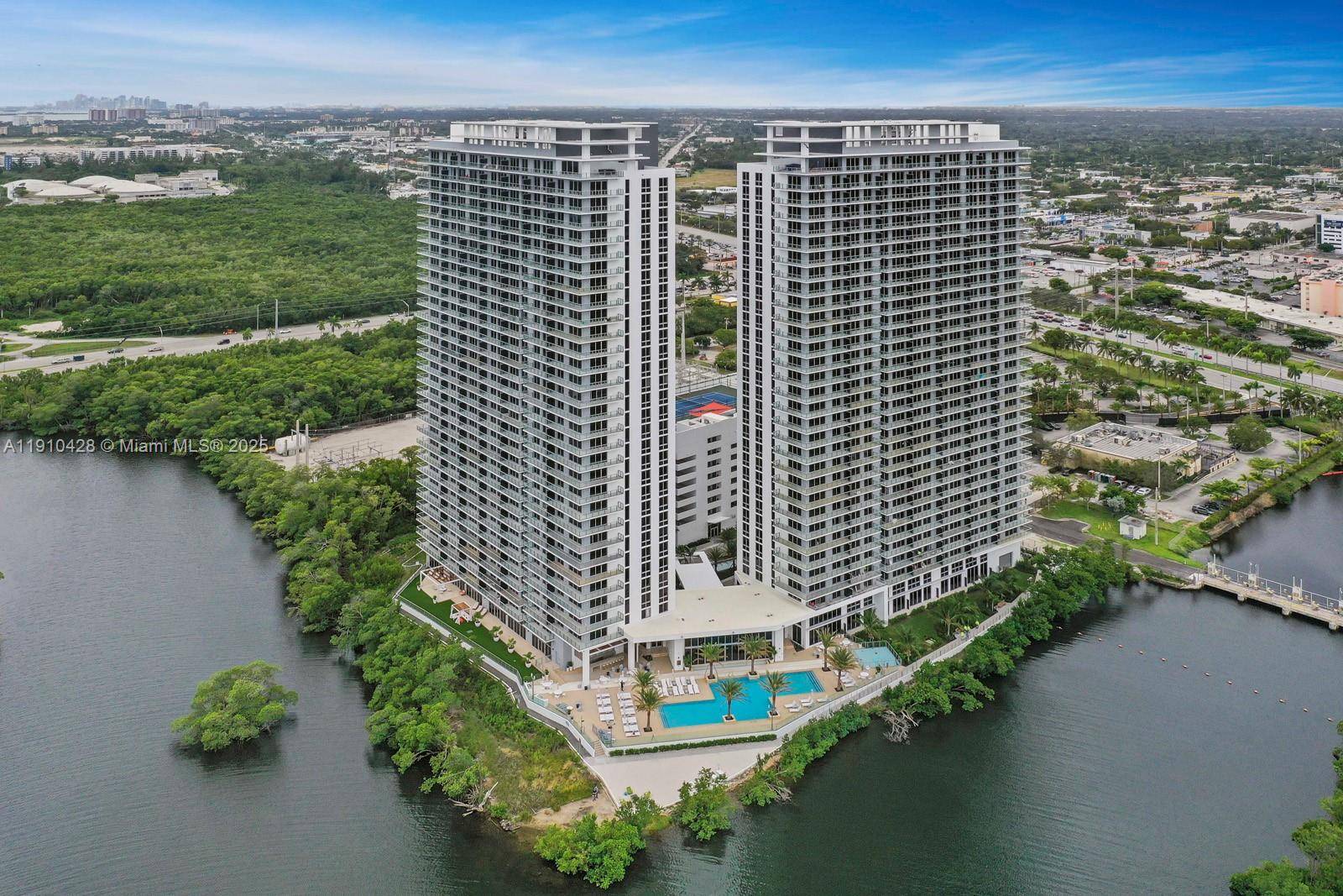 16385 Biscayne BlvdNorth Miami Beach - Condo 5+ Stories,Condo condo unit 1219 - picture