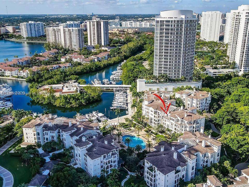 3900 Island BlvdAventura - Condo 5+ Stories,Condo condo unit B-303 - picture
