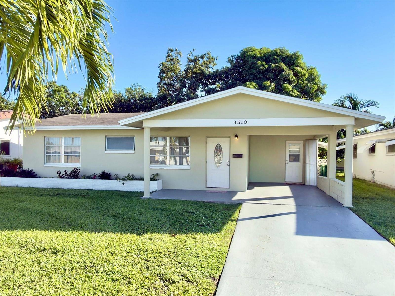 4510 NW 46thTamarac - picture