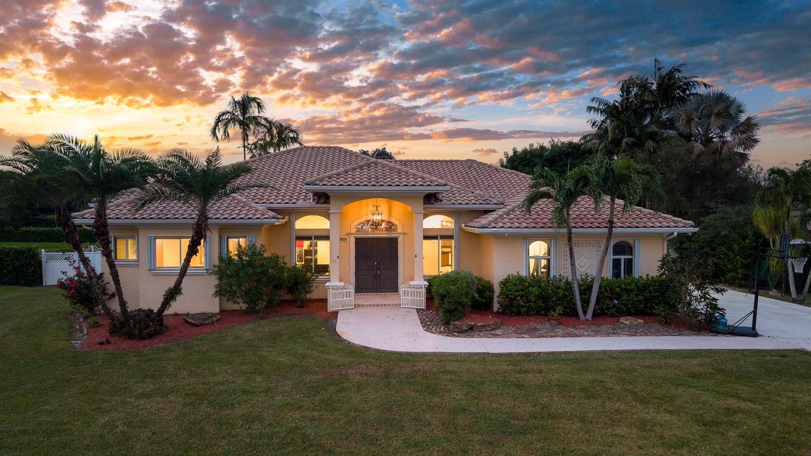 5973 SW 54thDavie - picture