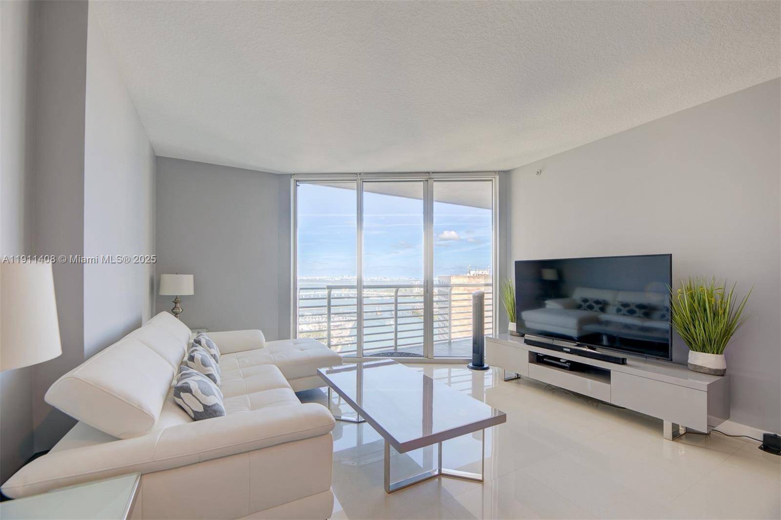 325 S Biscayne BlvdMiami - Condo/Co-Op/Annual,Condo condo unit 3916 - picture