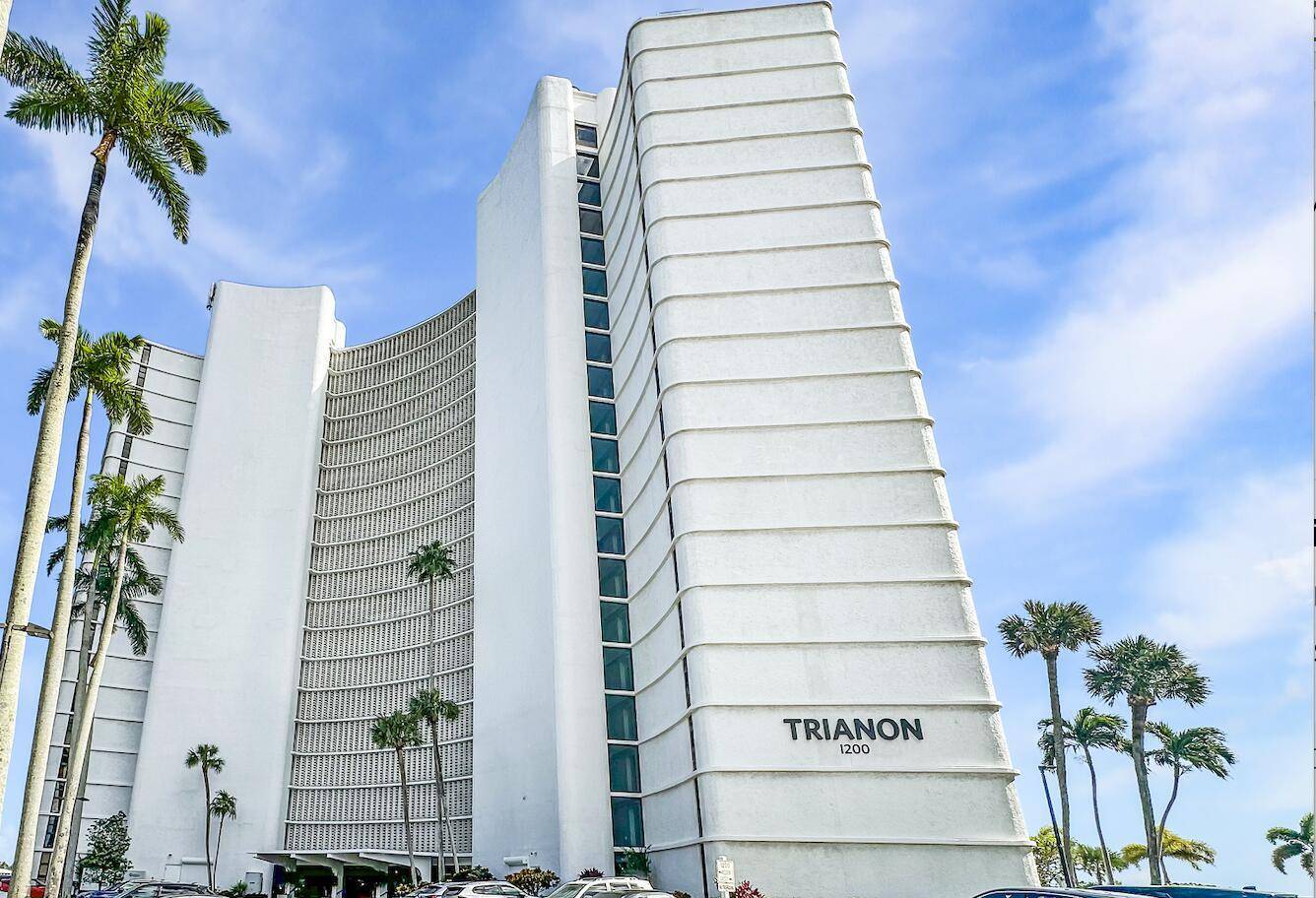 1200 S FlaglerWest Palm Beach - TRIANON CONDO condo unit 802 - picture