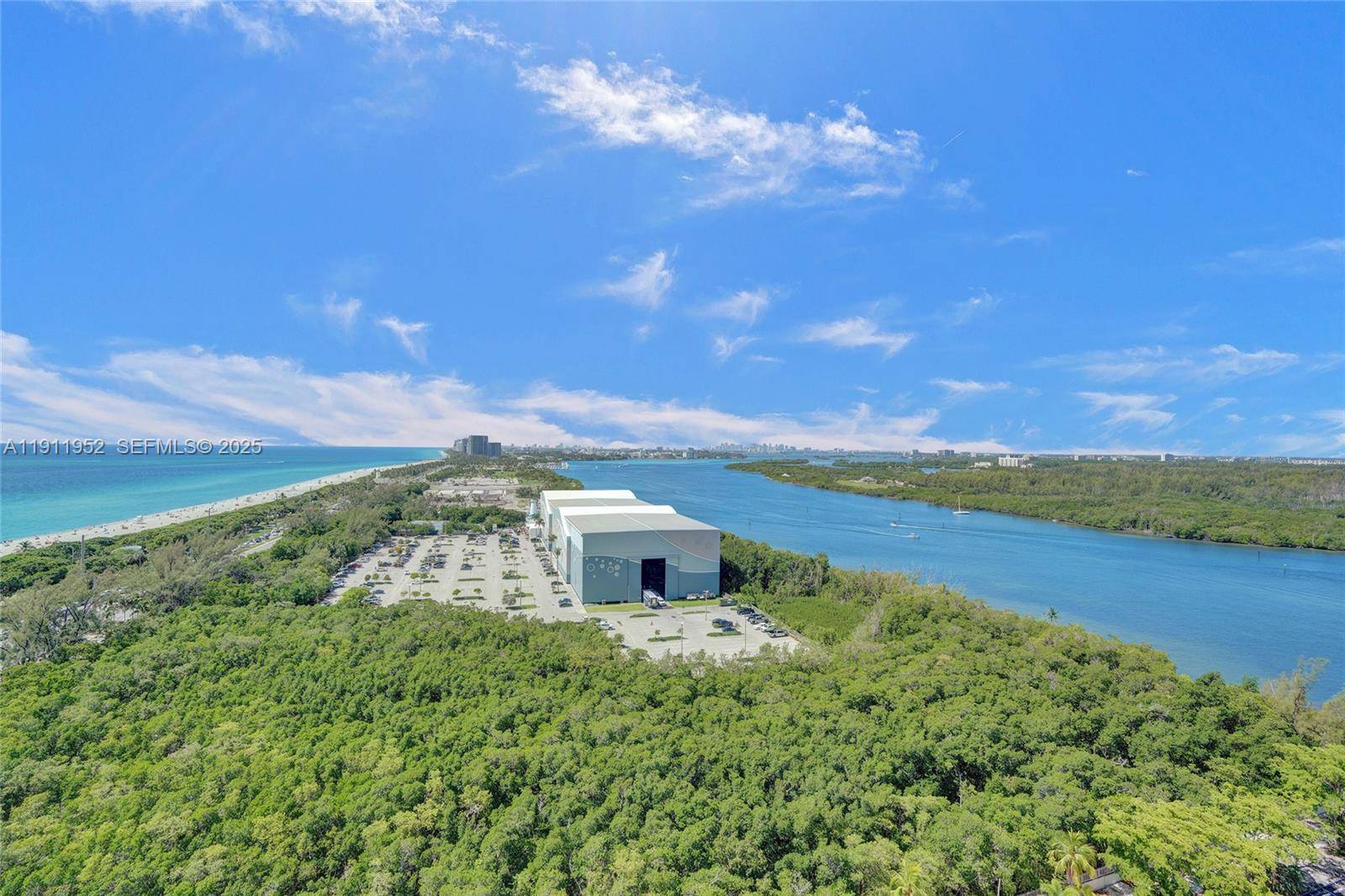 100 Bayview DrSunny Isles Beach - Condo/Co-Op/Annual,Condo condo unit 2121 - picture