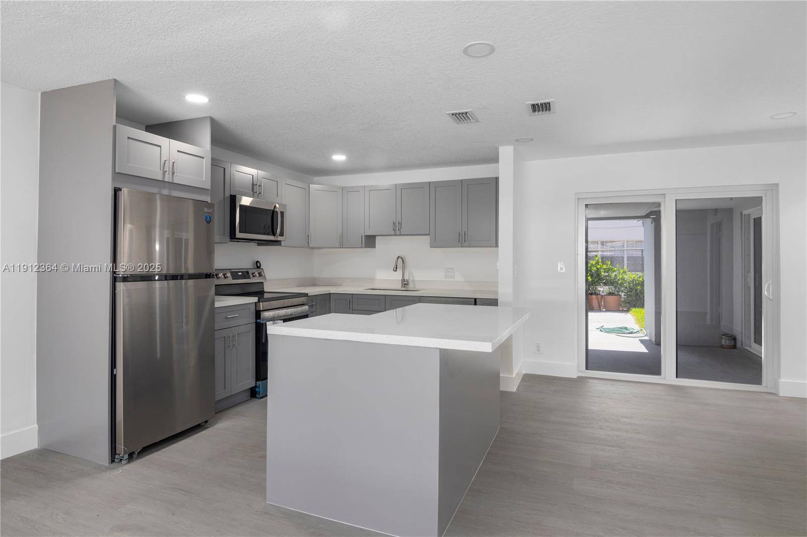 1750 NE 52nd StFort Lauderdale - picture