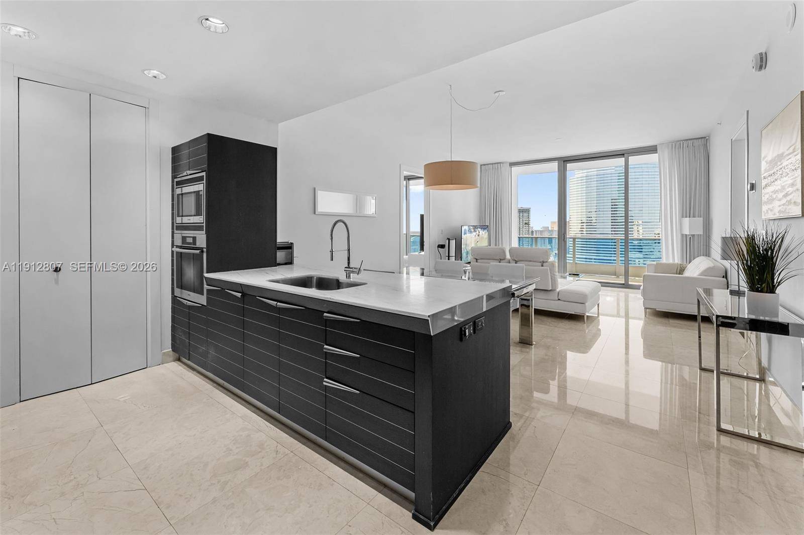 200 Biscayne Boulevard WayMiami - Condo 5+ Stories,Condo condo unit 4510 - picture
