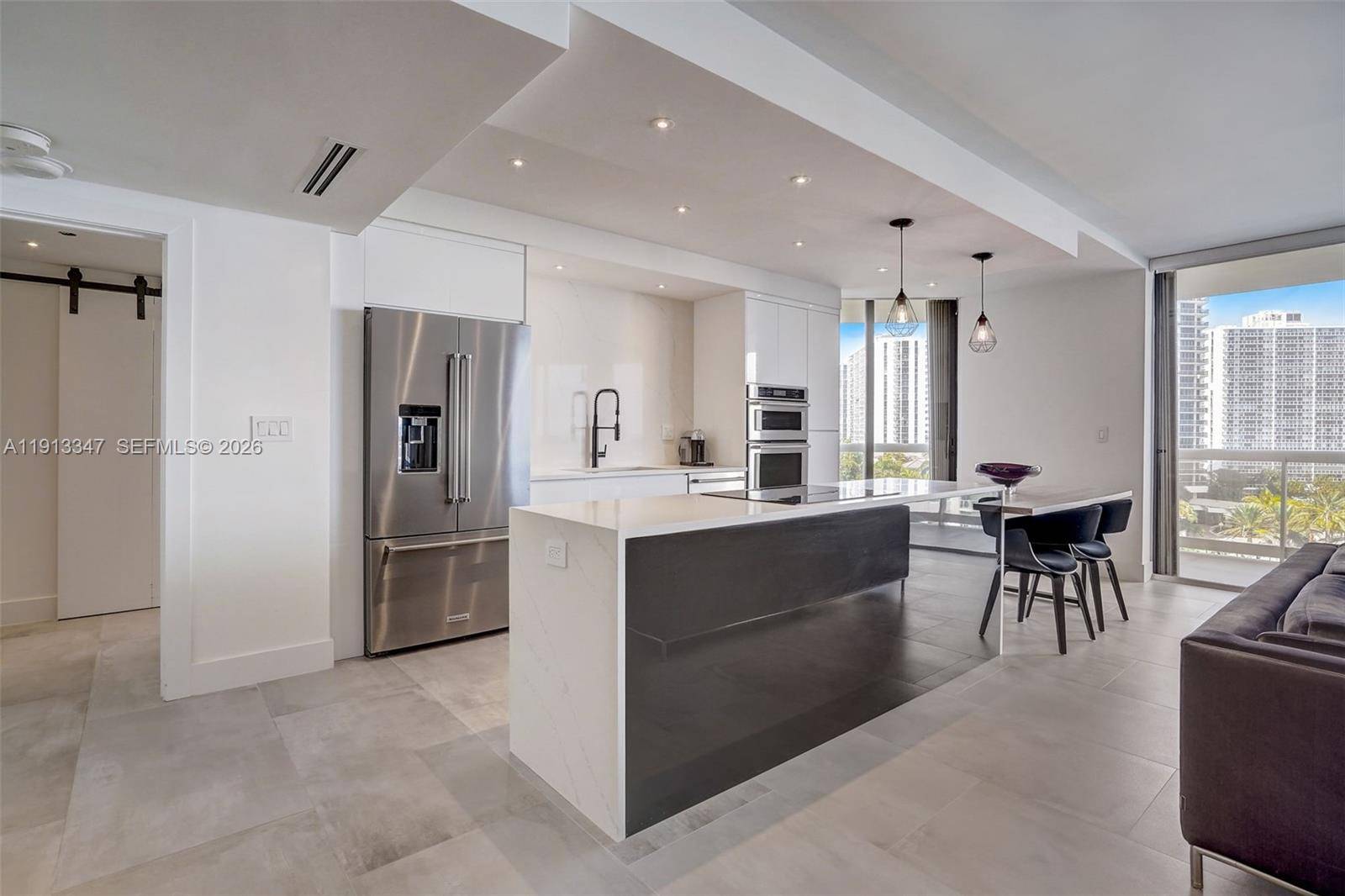 20191 E Country Club DrAventura - Condo 5+ Stories,Condo condo unit 802 - picture