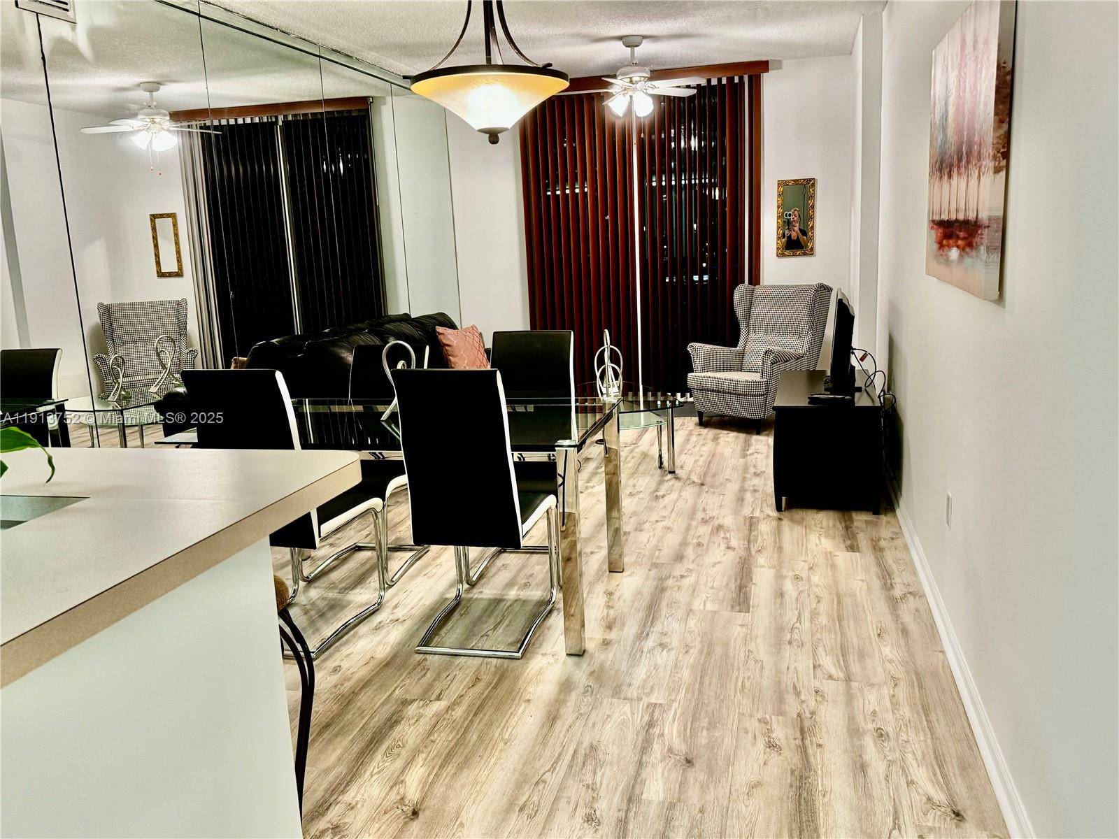 185 SE 14th TerMiami - Condo-Hotel,Condo condo unit 1812 - picture