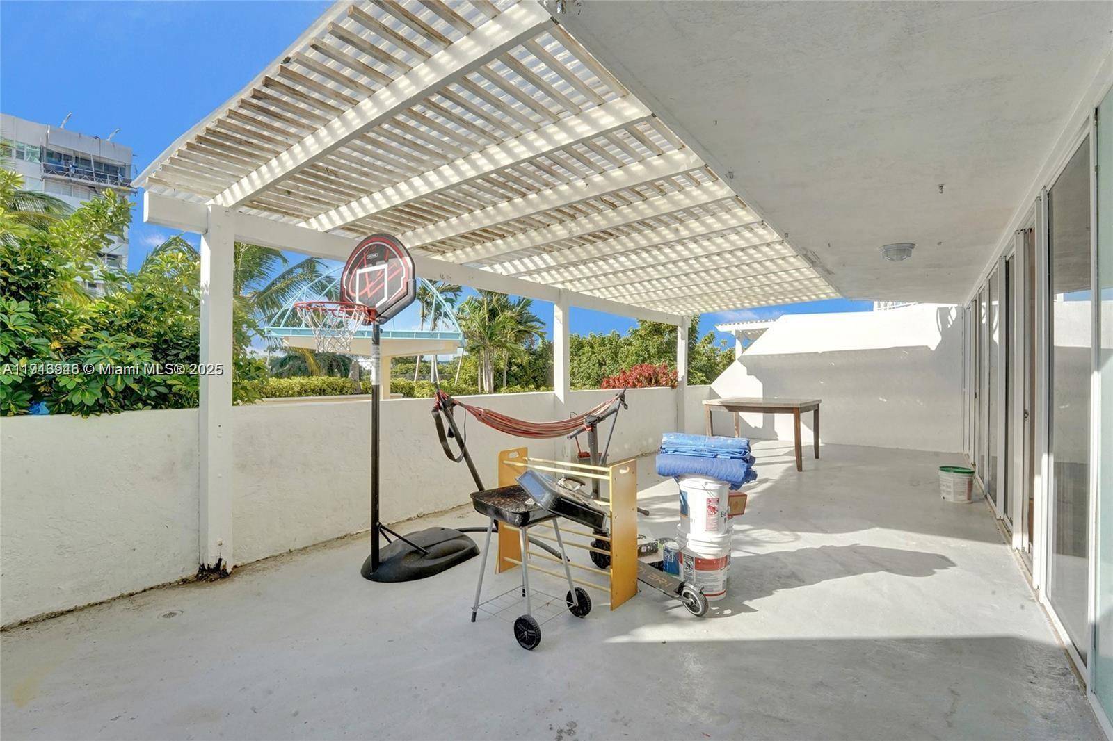 7601 E Treasure DrNorth Bay Village - THE GRANDVIEW PALACE COND condo unit 406 - picture