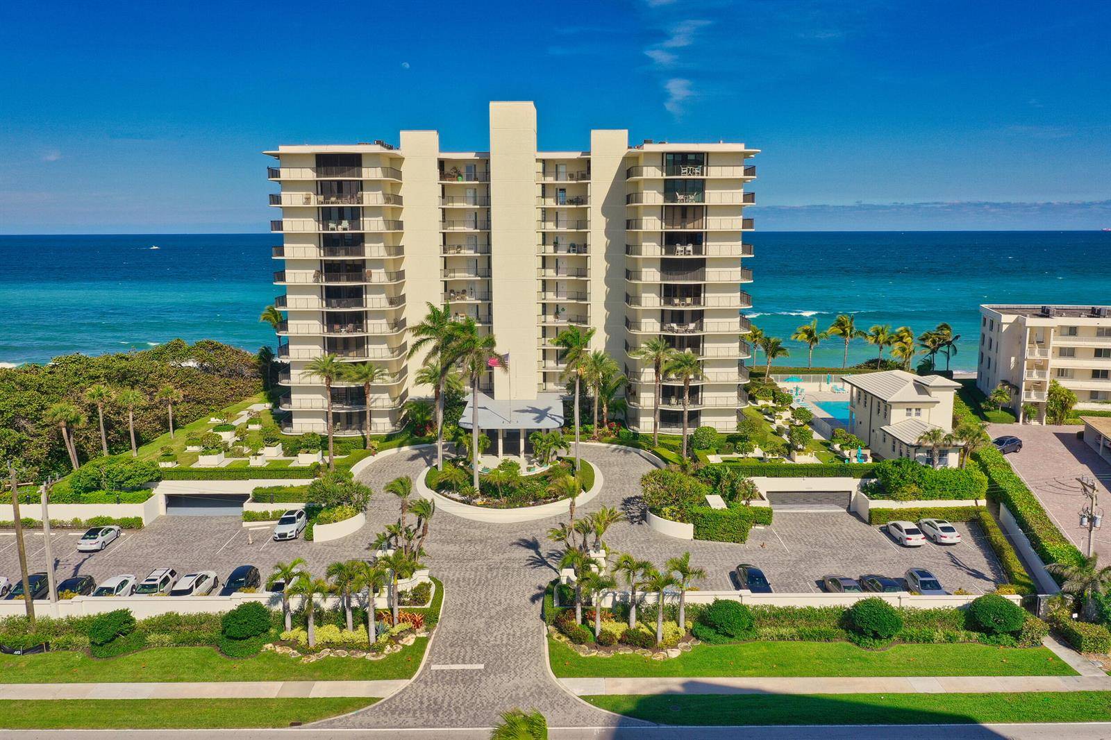 400 BeachTequesta - TEQUESTA TOWERS CONDO,TEQUESTA TOWERS condo unit 804 - picture