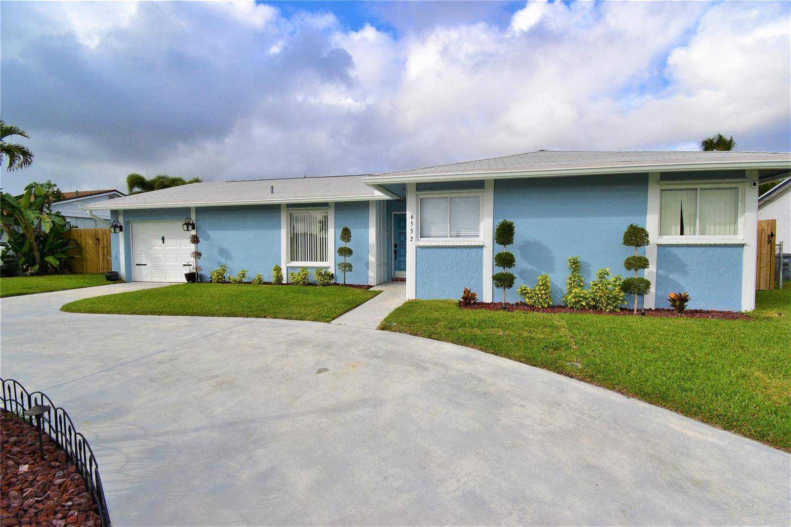 6557 Country WoodDelray Beach - picture