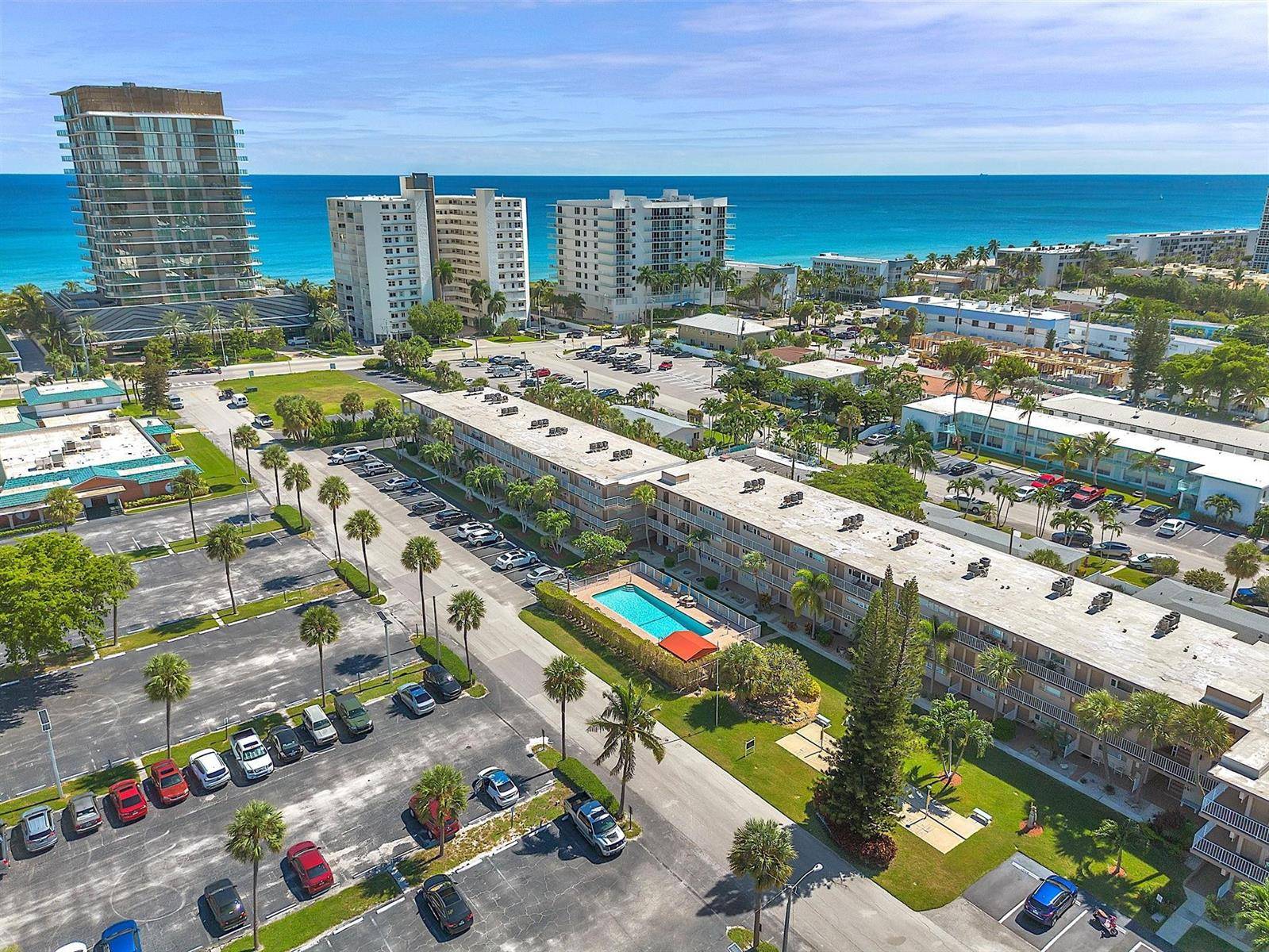 3200 NE 7thPompano Beach - Co-Op condo unit 205c - picture