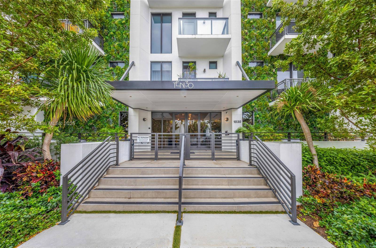 1030 15th StMiami Beach - LINCOLN SUB,Ten30 condo unit 306 - picture