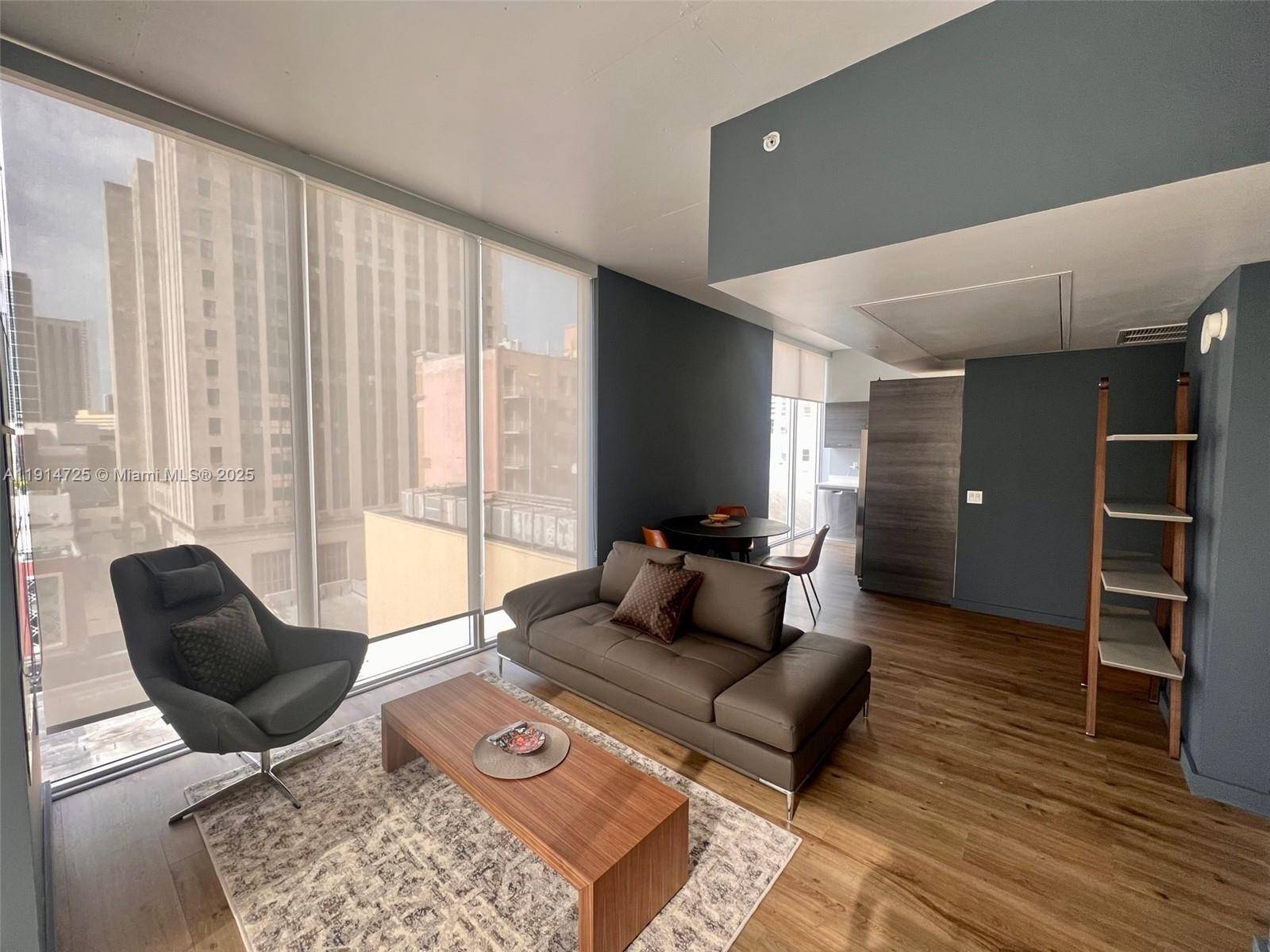 151 SE 1st StMiami - CENTRO CONDO condo unit 810 - picture