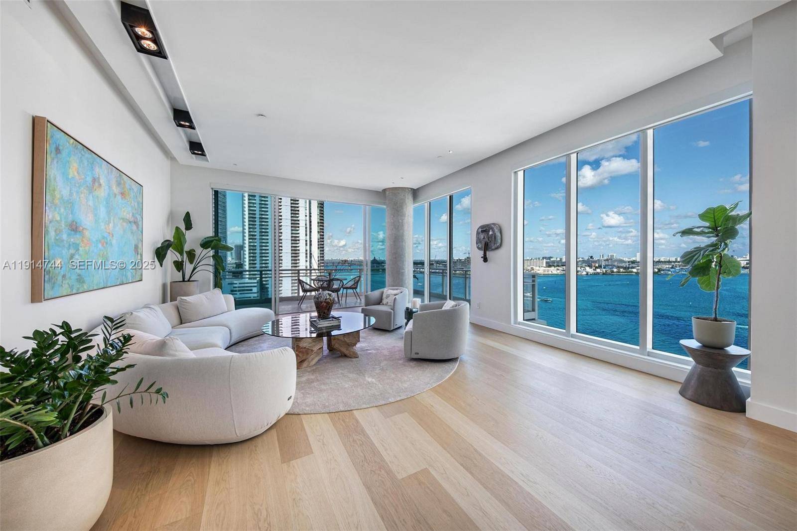 900 Brickell Key BlvdMiami - Condo 5+ Stories,Condo condo unit 1403 - picture