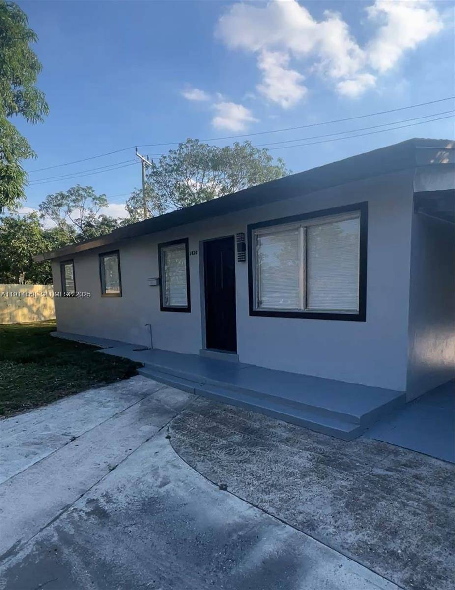 3820 SW 16th StFort Lauderdale - picture