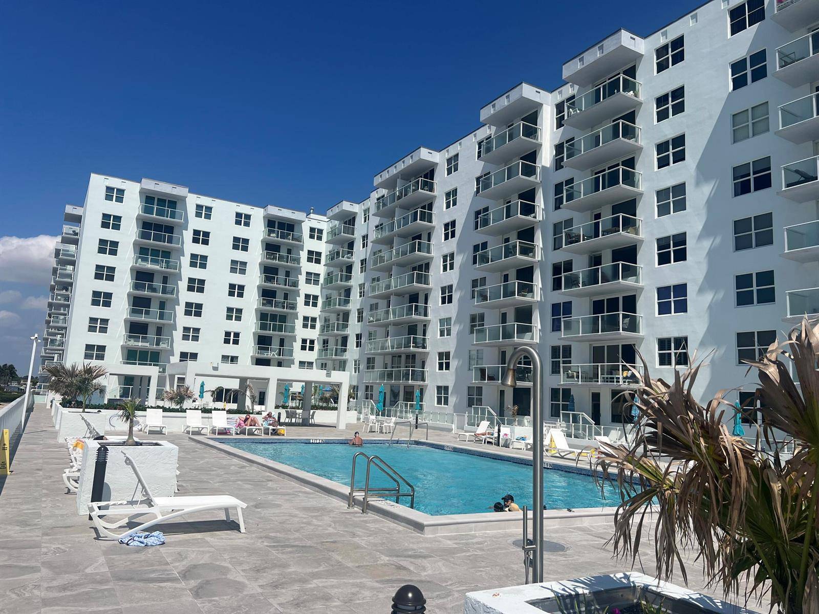 3450 S OceanPalm Beach - PATRICIAN OF PALM BEACH CO condo unit 1040 - picture