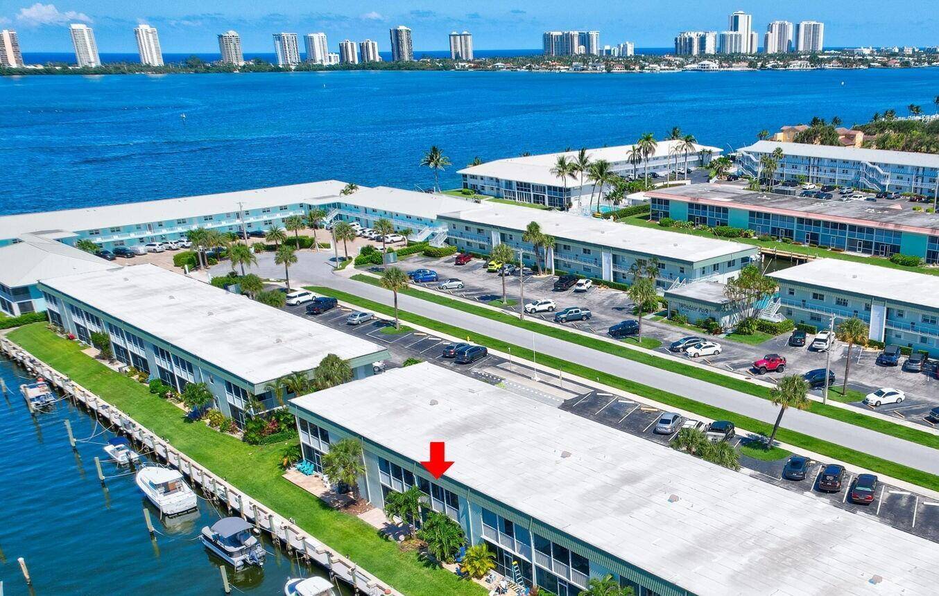 121 WettawNorth Palm Beach - WINDSOR PARK NORTH CONDOMI condo unit 211 - picture