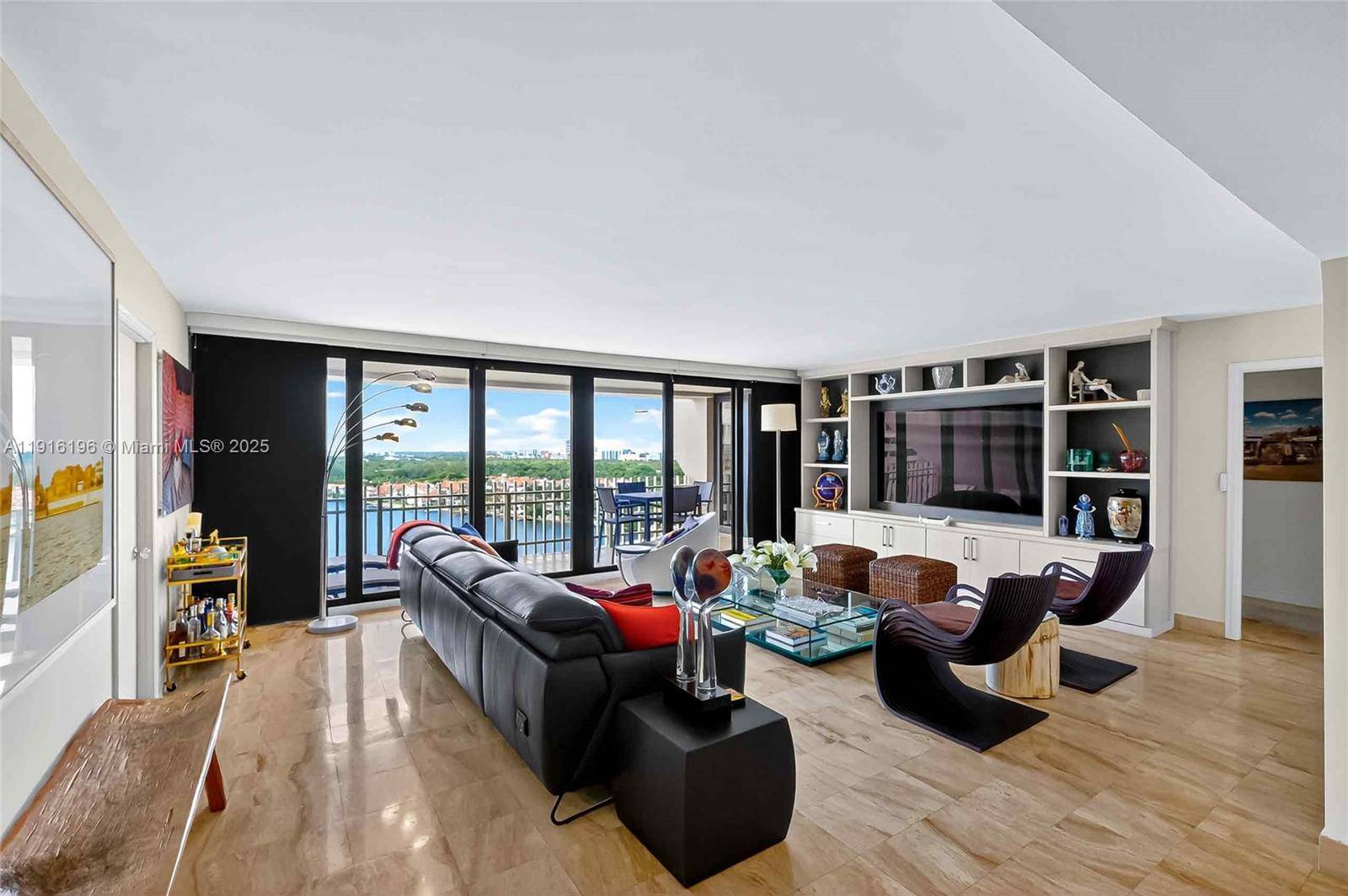 2 Grove Isle DrCoconut Grove - Condo 5+ Stories,Condo condo unit B1804 - picture