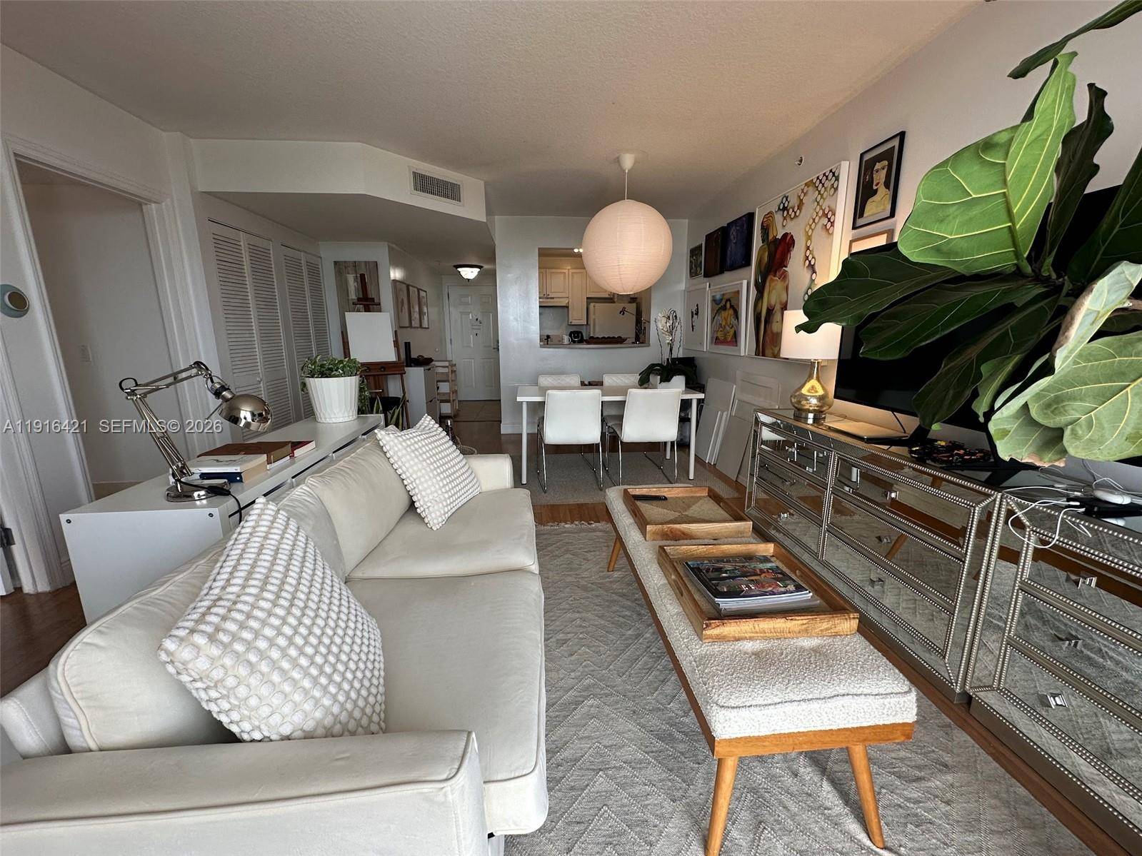 900 SW 8th StMiami - Condo 5+ Stories,Condo condo unit 1010 - picture