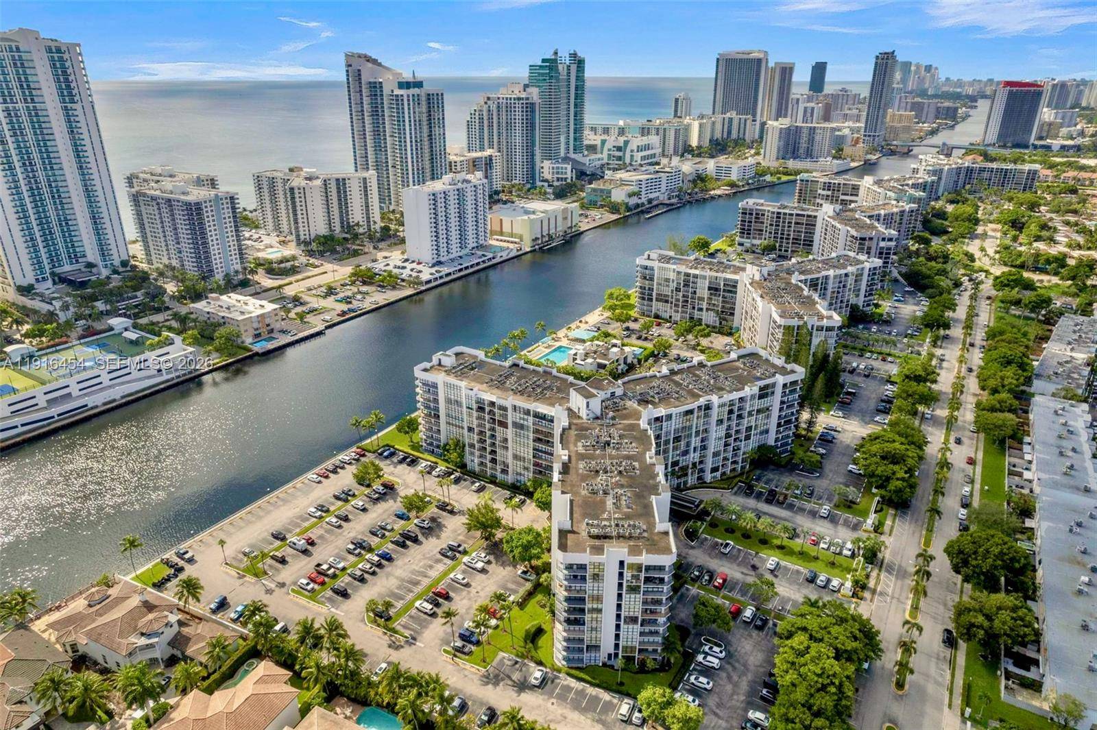 1000 Parkview DrHallandale Beach - OCEANVIEW PARK CONDO condo unit 518 - picture