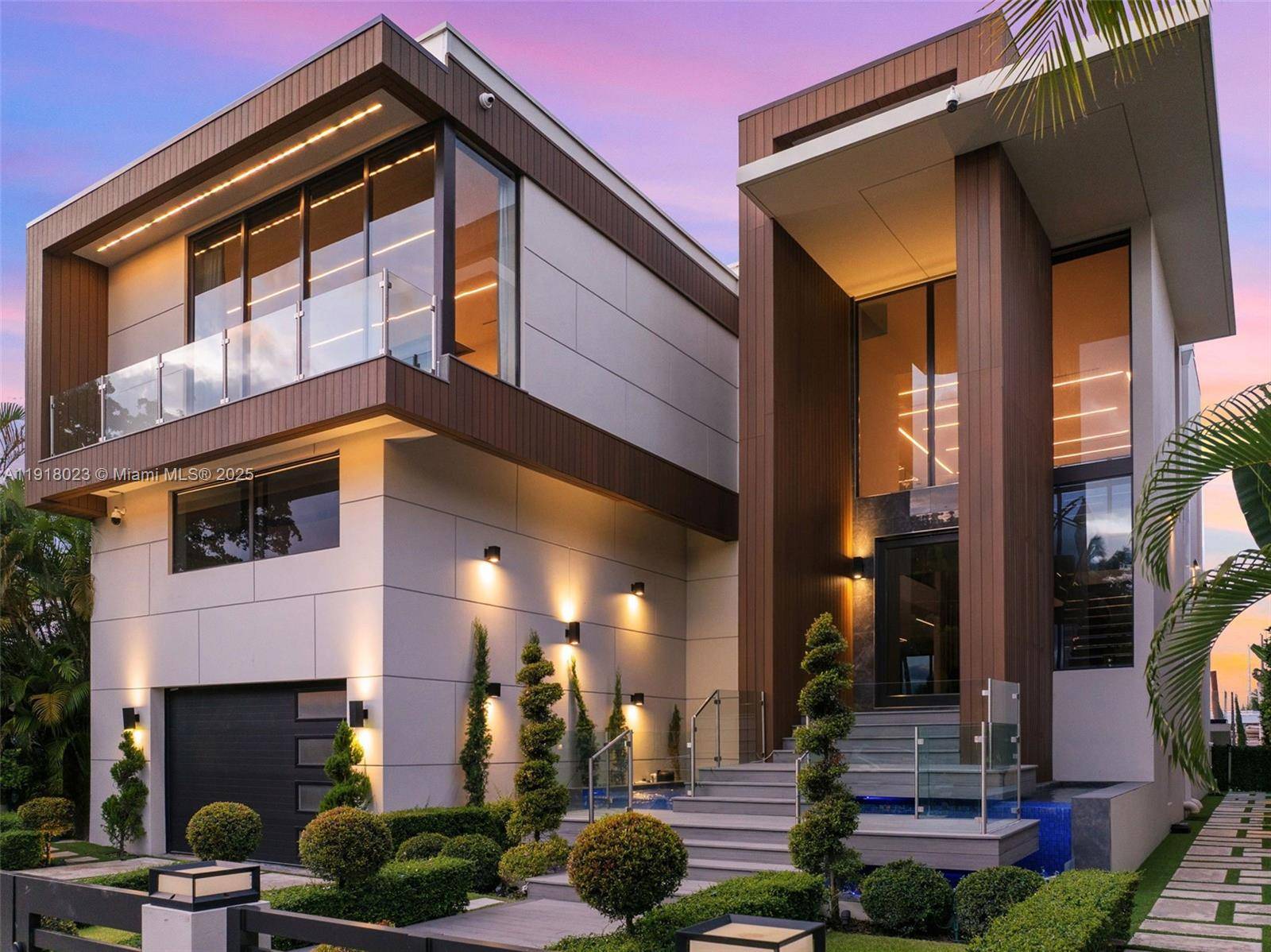 769 NE 77th TerMiami - picture