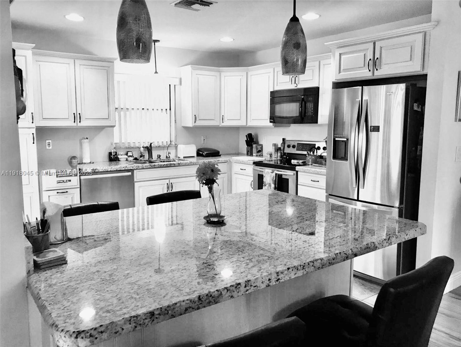 737 SE 22nd DrHomestead - picture