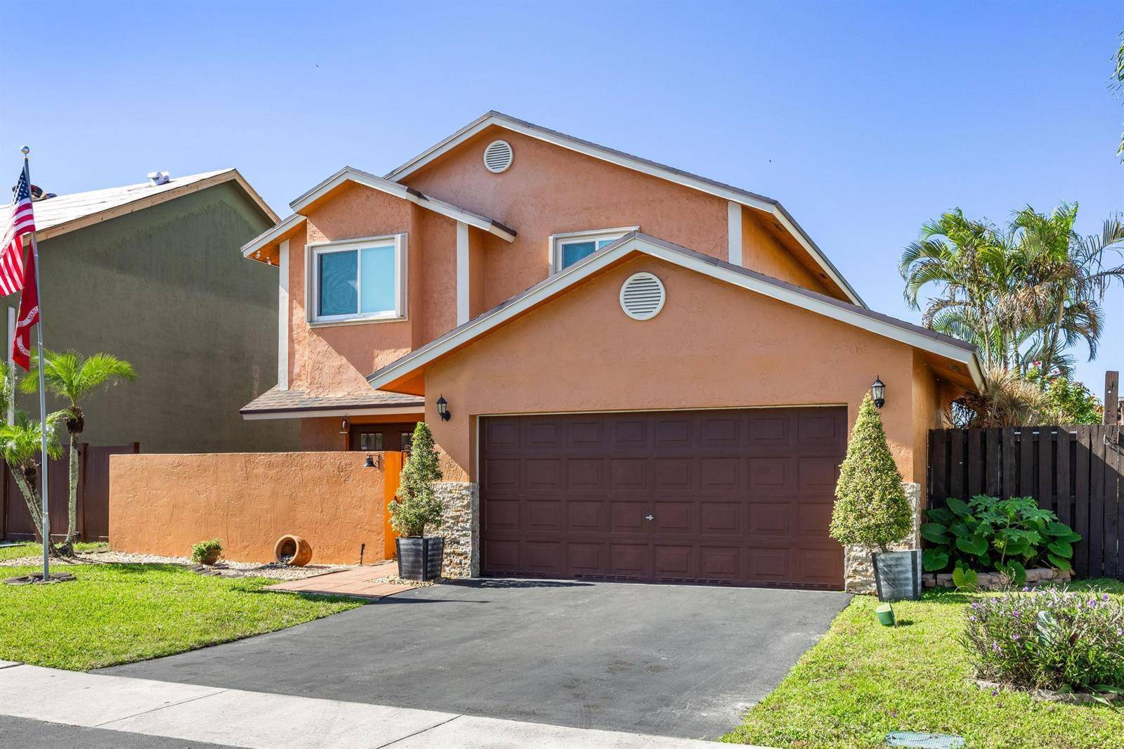 940 SW 96thPembroke Pines - picture