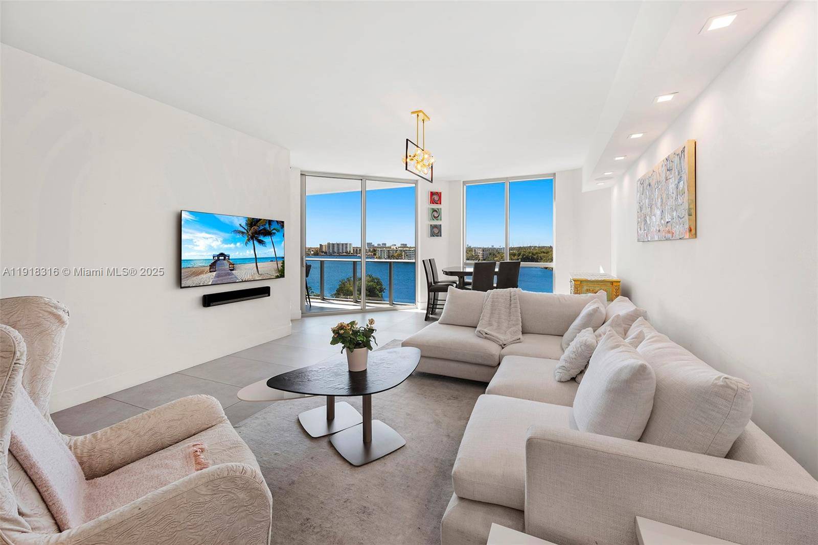 17111 Biscayne BlvdNorth Miami Beach - Condo 5+ Stories,Condo condo unit 606 - picture