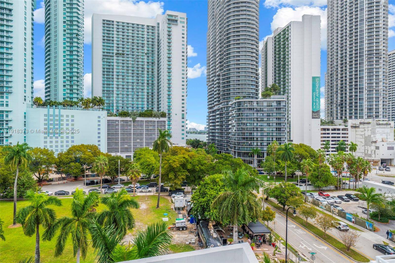 275 NE 18th StMiami - 1800 BISCAYNE PLAZA CONDO condo unit 708 - picture